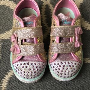 Twinkle toes little girls light up shoes size 8
